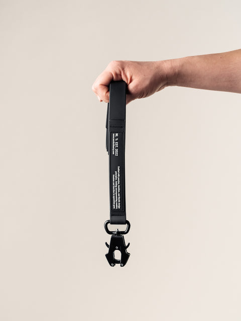 LEADROPE - Deep Black