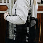 Staldtaske til hest i brug – praktisk tote bag til rideudstyr og hverdag